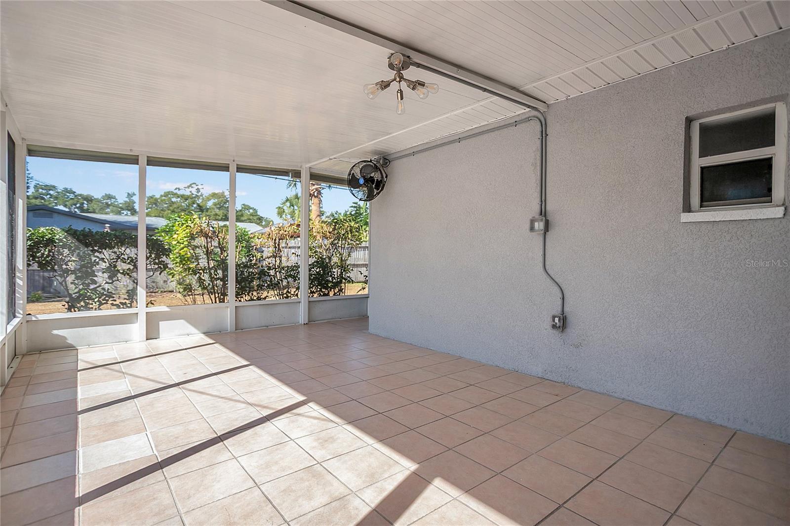 Image 19 of 36 For 2000 76th Street N