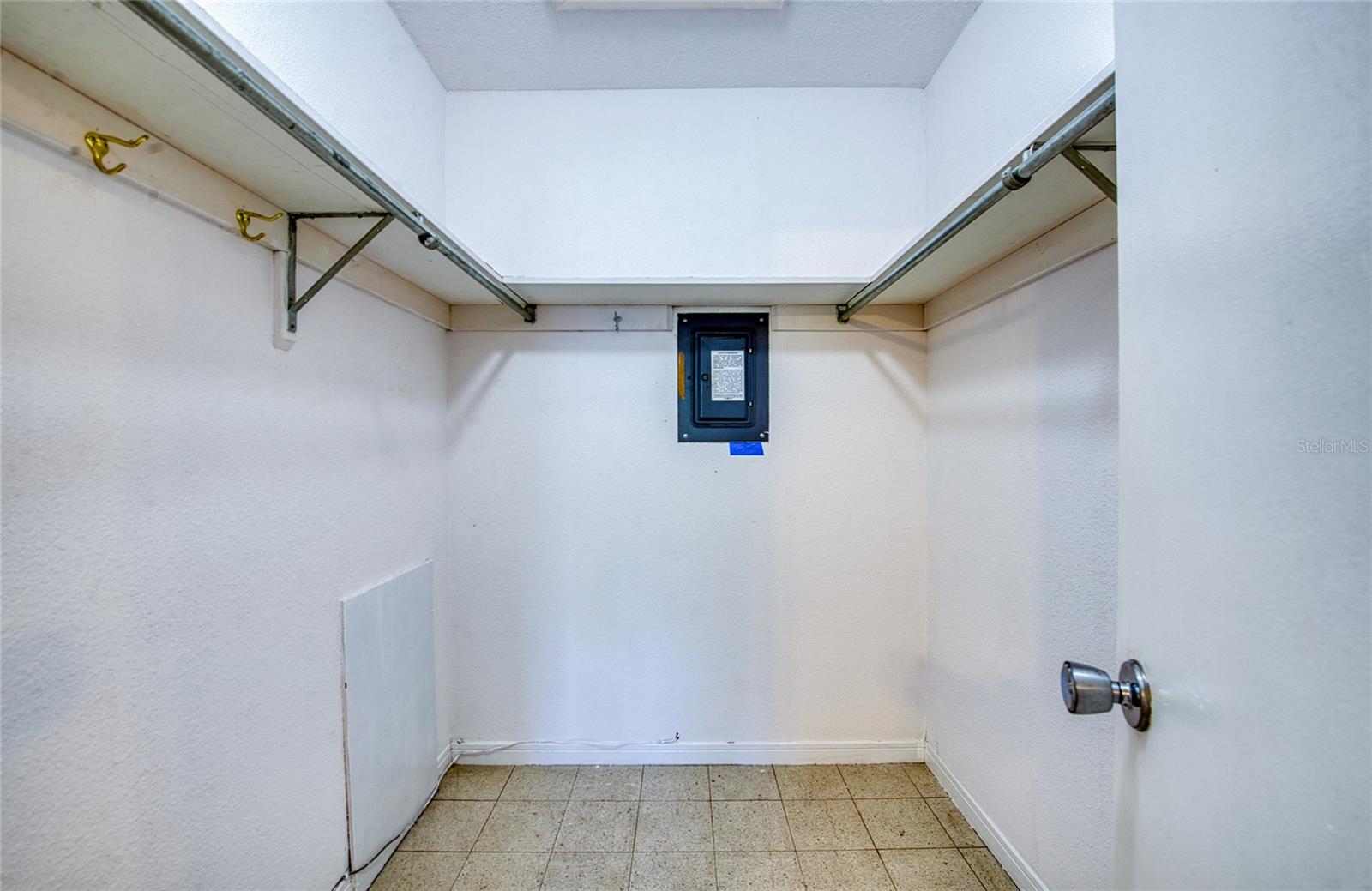 Image 20 of 31 For 8555 112th Street 205