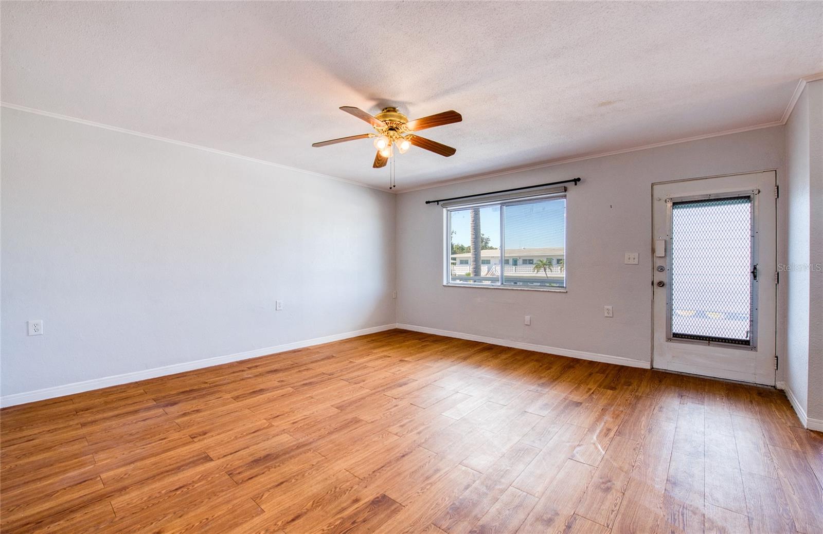 Image 8 of 31 For 8555 112th Street 205