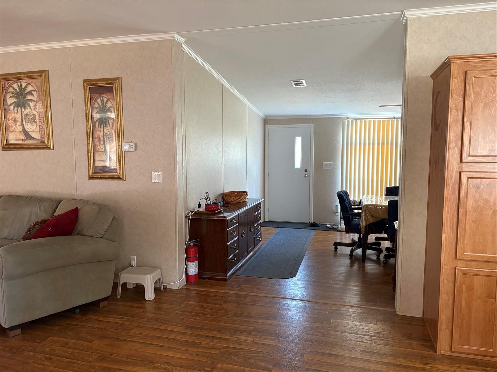 Listing photo id 8 for 10342 Shady Drive