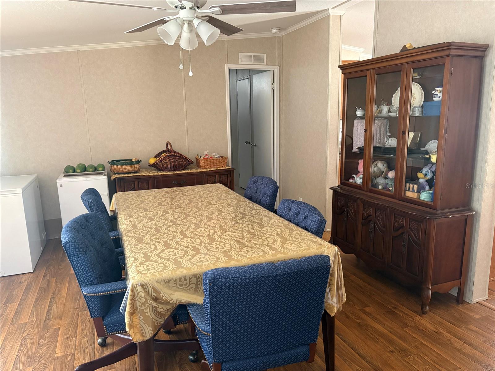 Listing photo id 11 for 10342 Shady Drive