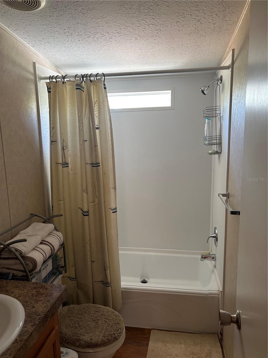 Listing photo id 15 for 10342 Shady Drive