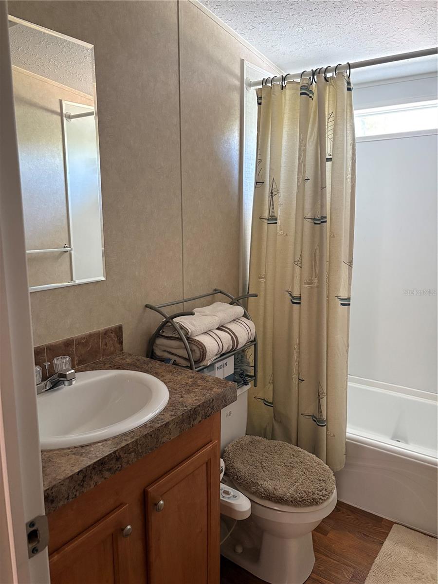 Listing photo id 16 for 10342 Shady Drive