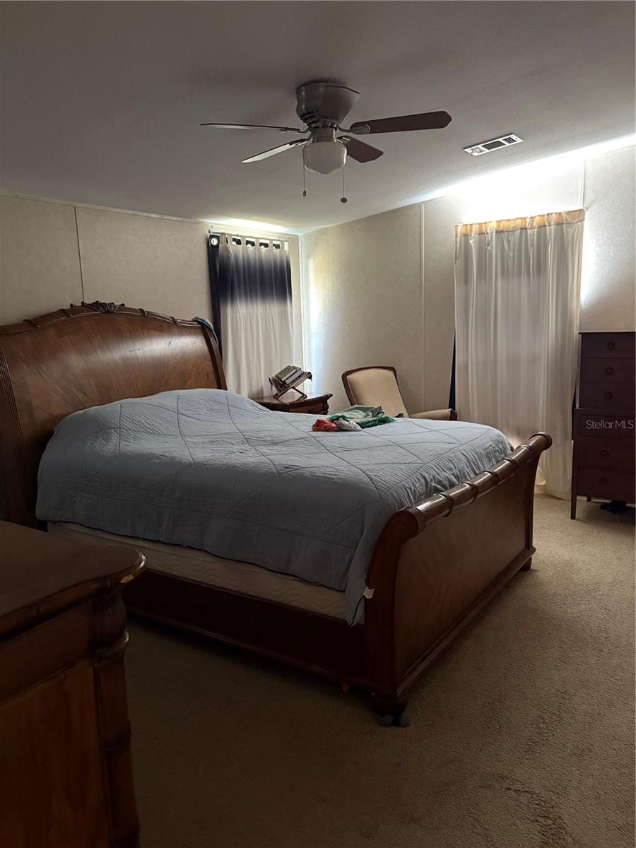 Listing photo id 18 for 10342 Shady Drive