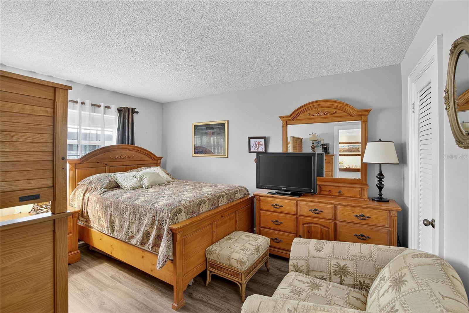 Image 18 of 45 For 131 Bluff View Drive 203