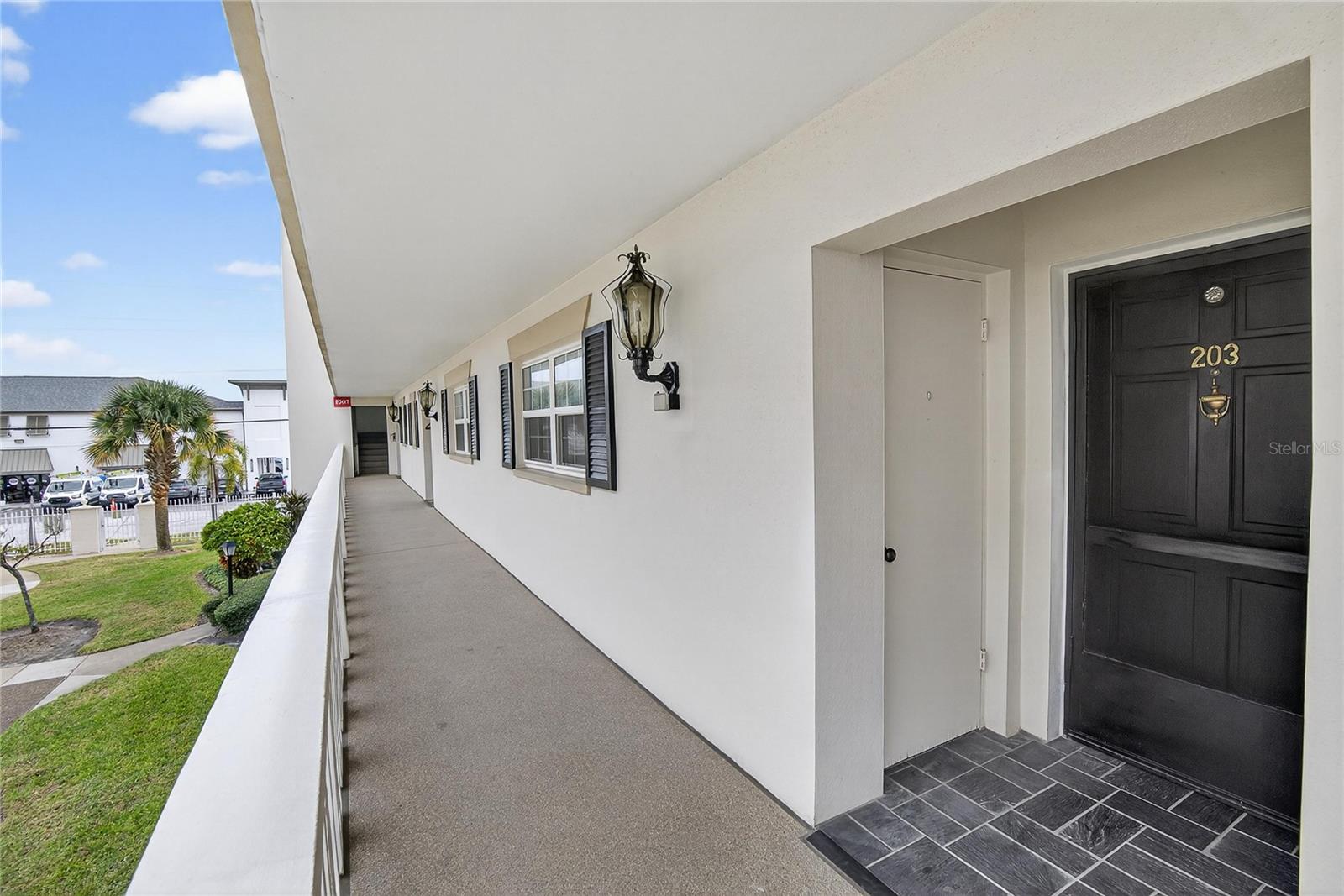 Image 3 of 45 For 131 Bluff View Drive 203