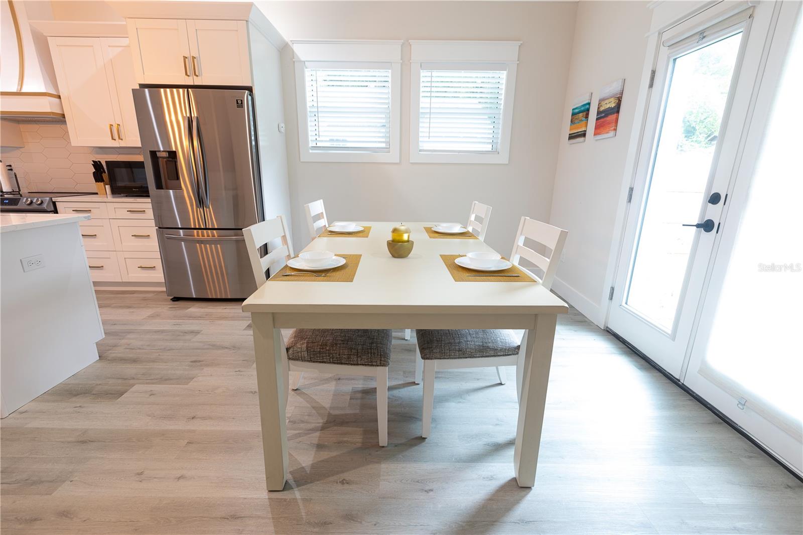 Image 12 of 25 For 507 Paris Street