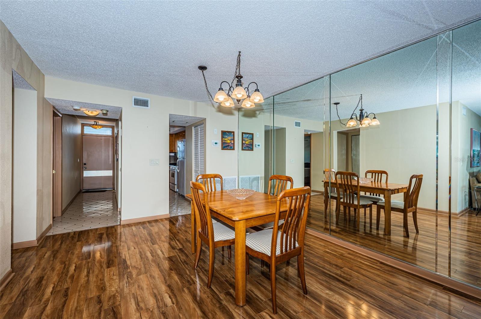 Image 19 of 82 For 6020 Shore Boulevard S 1009