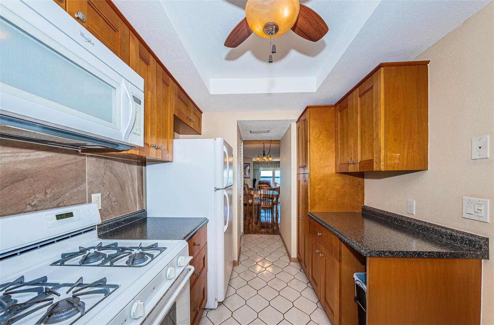 Image 24 of 82 For 6020 Shore Boulevard S 1009