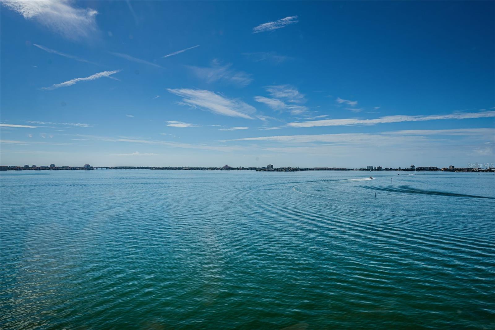 Image 4 of 82 For 6020 Shore Boulevard S 1009