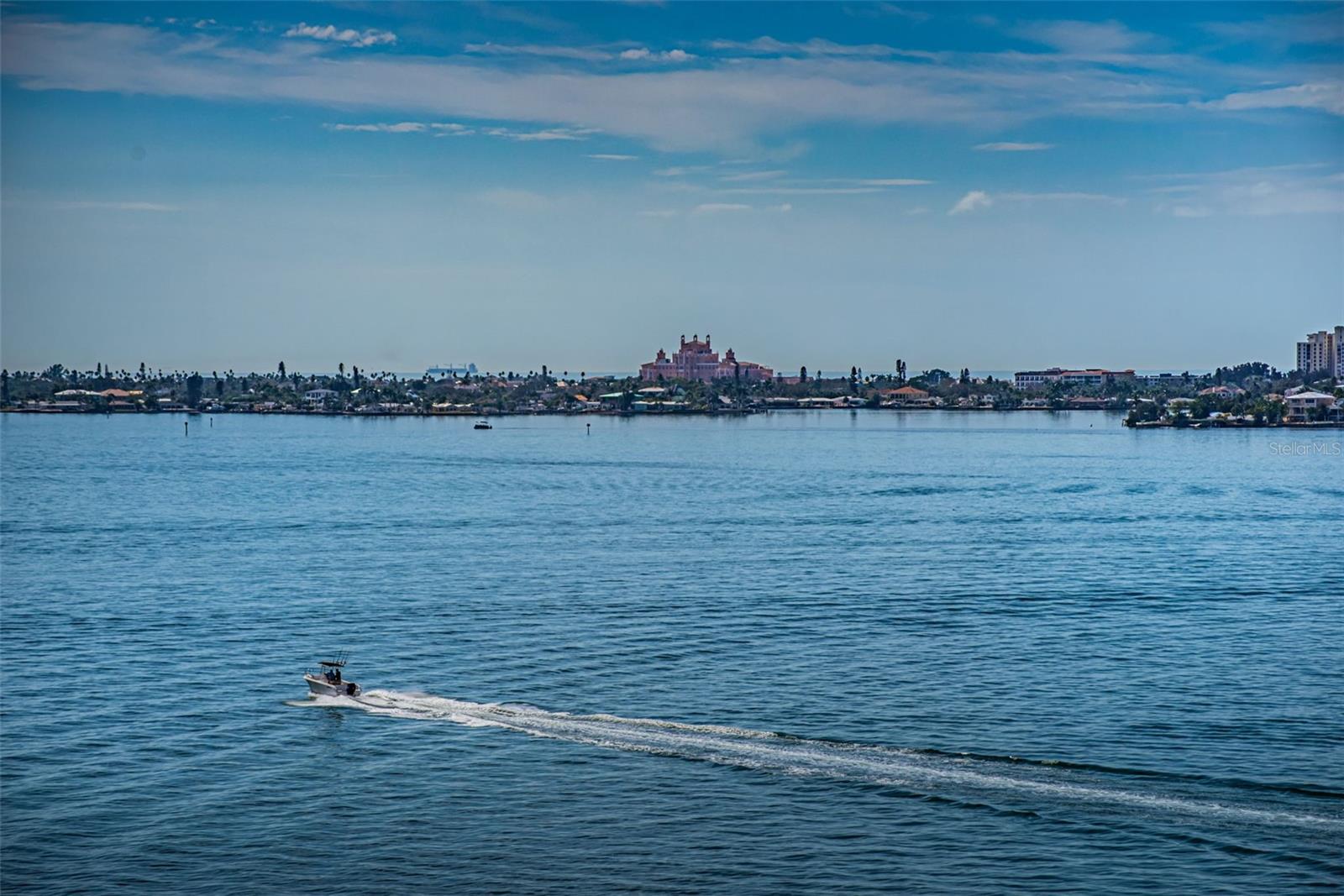 Image 6 of 82 For 6020 Shore Boulevard S 1009