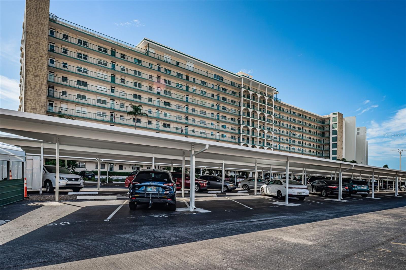 Image 7 of 82 For 6020 Shore Boulevard S 1009