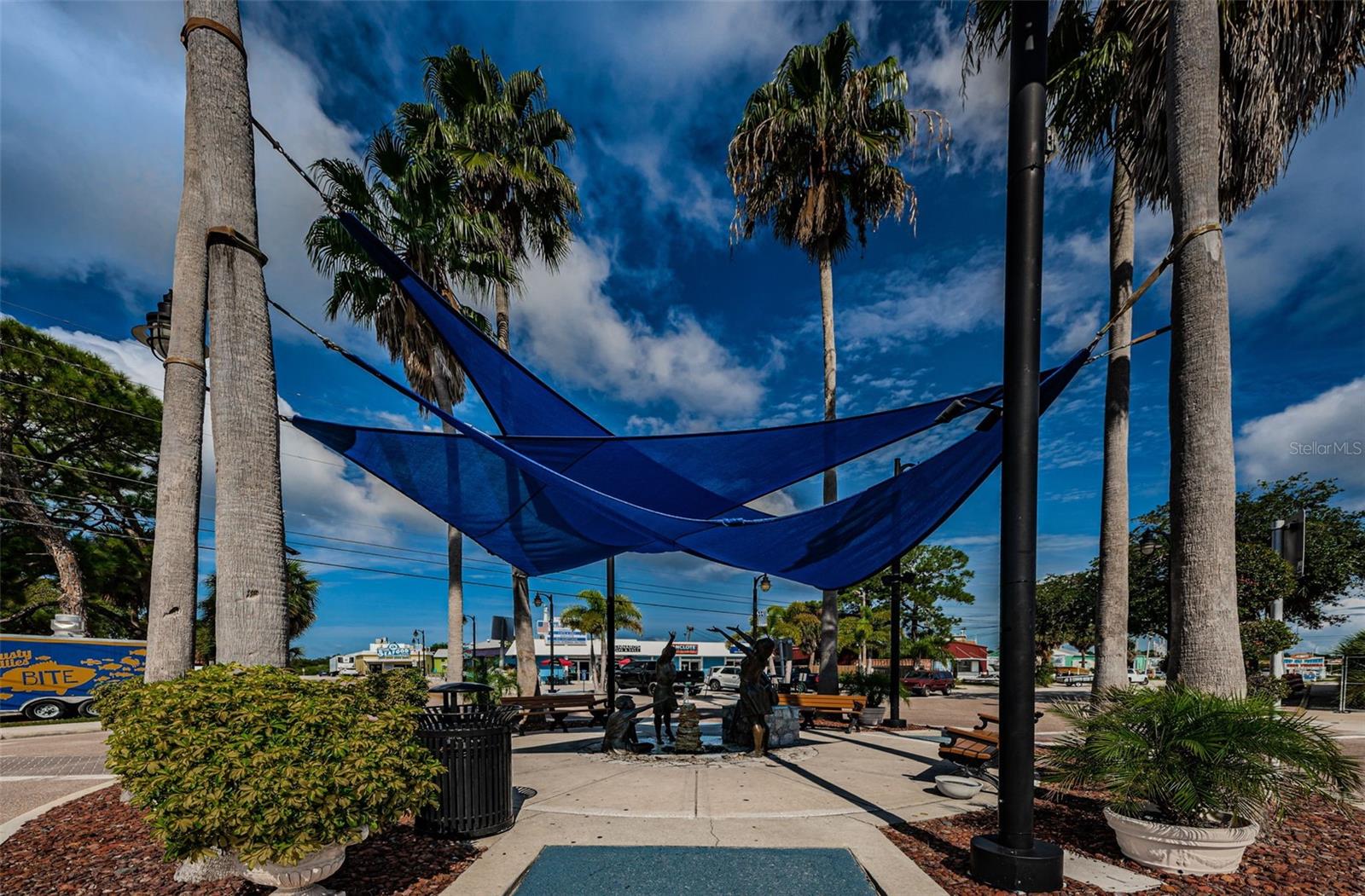 Image 18 of 35 For 3840 Staysail Lane X