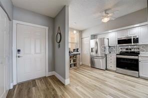 Image 21 of 62 For 6425 Shoreline Drive 10105