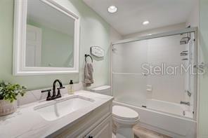 Image 39 of 62 For 6425 Shoreline Drive 10105