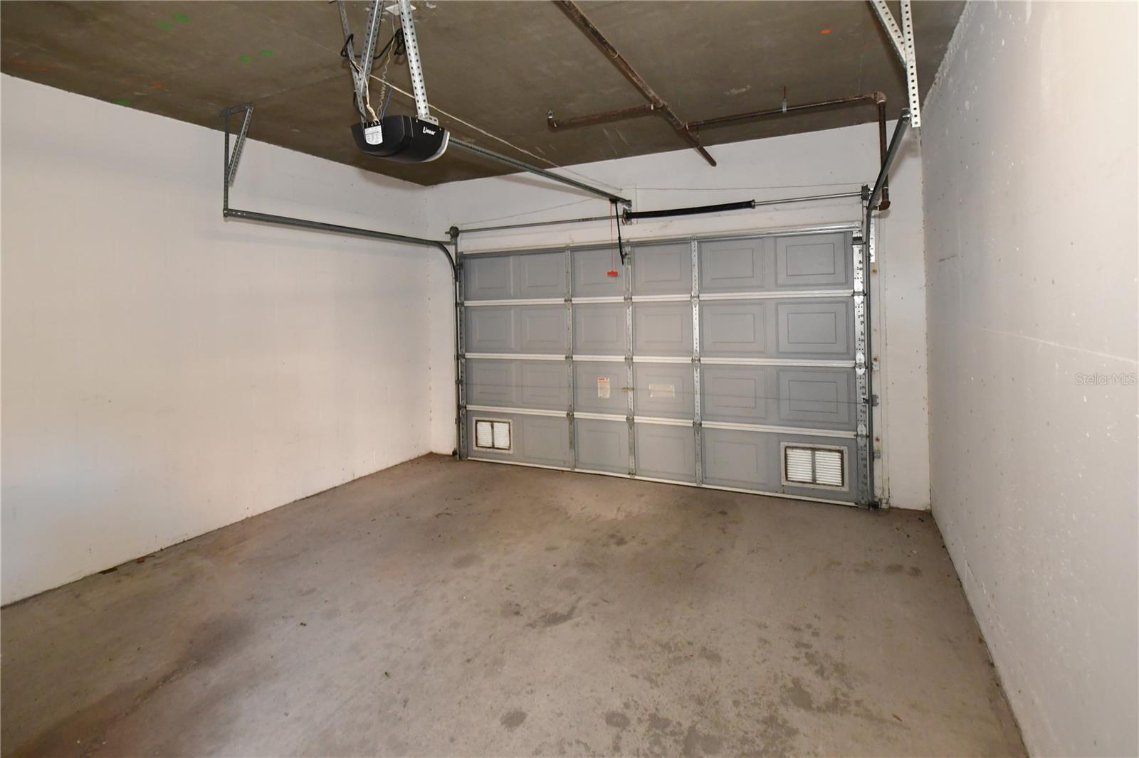 Image 42 of 62 For 6425 Shoreline Drive 10105