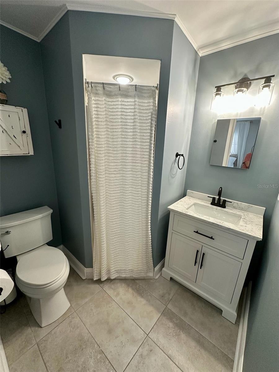 Image 14 of 39 For 7100 21 Street N