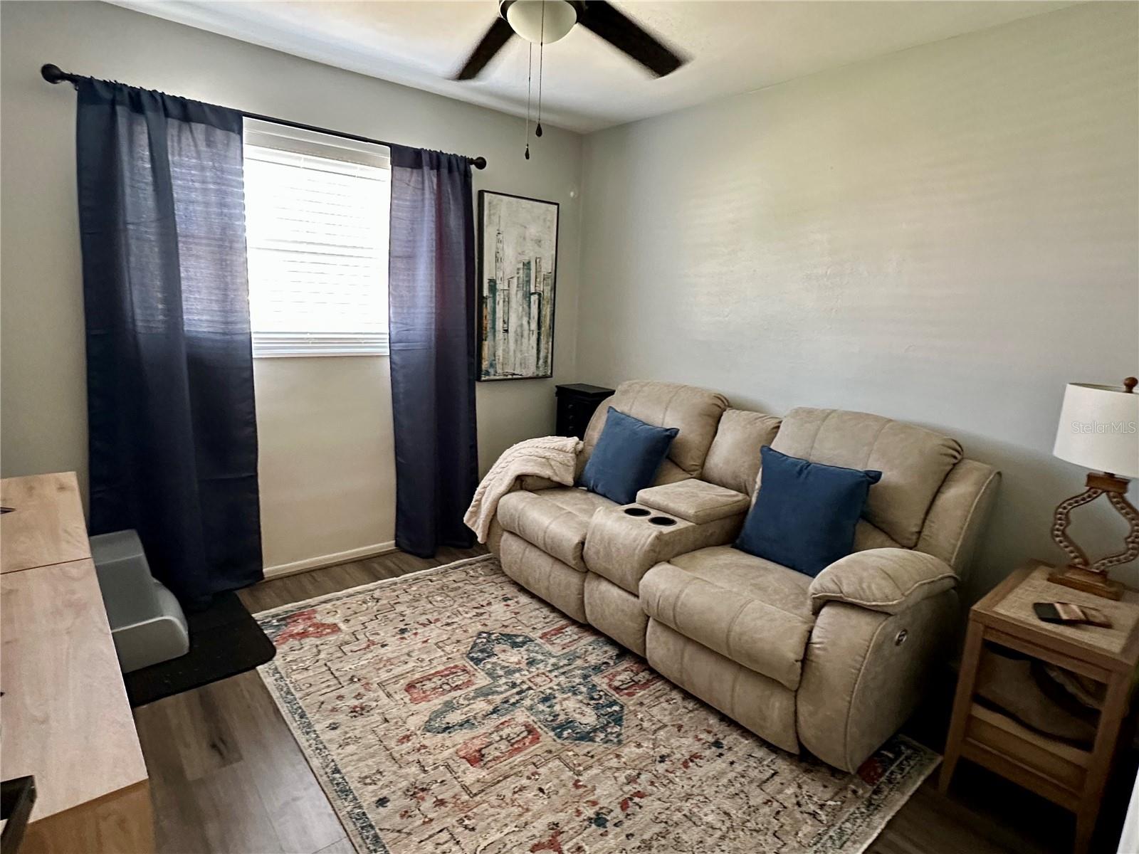 Image 27 of 39 For 7100 21 Street N