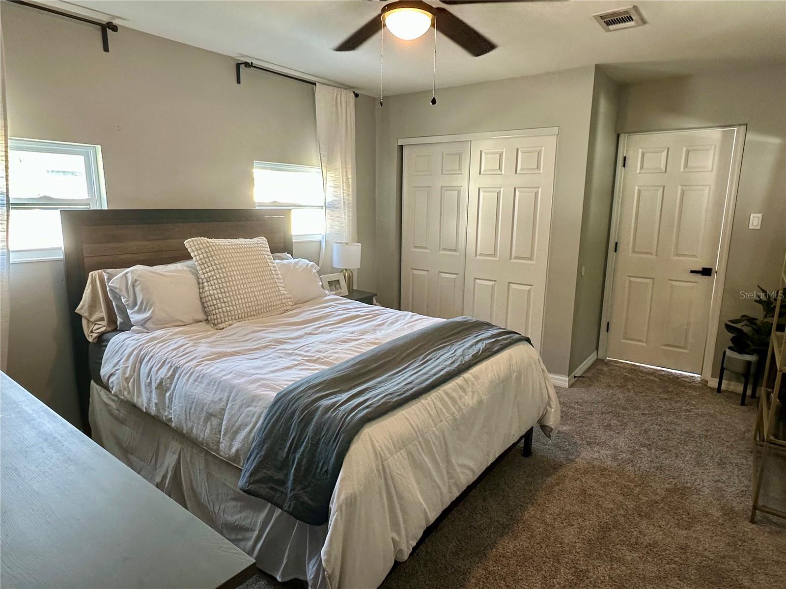 Image 35 of 39 For 7100 21 Street N