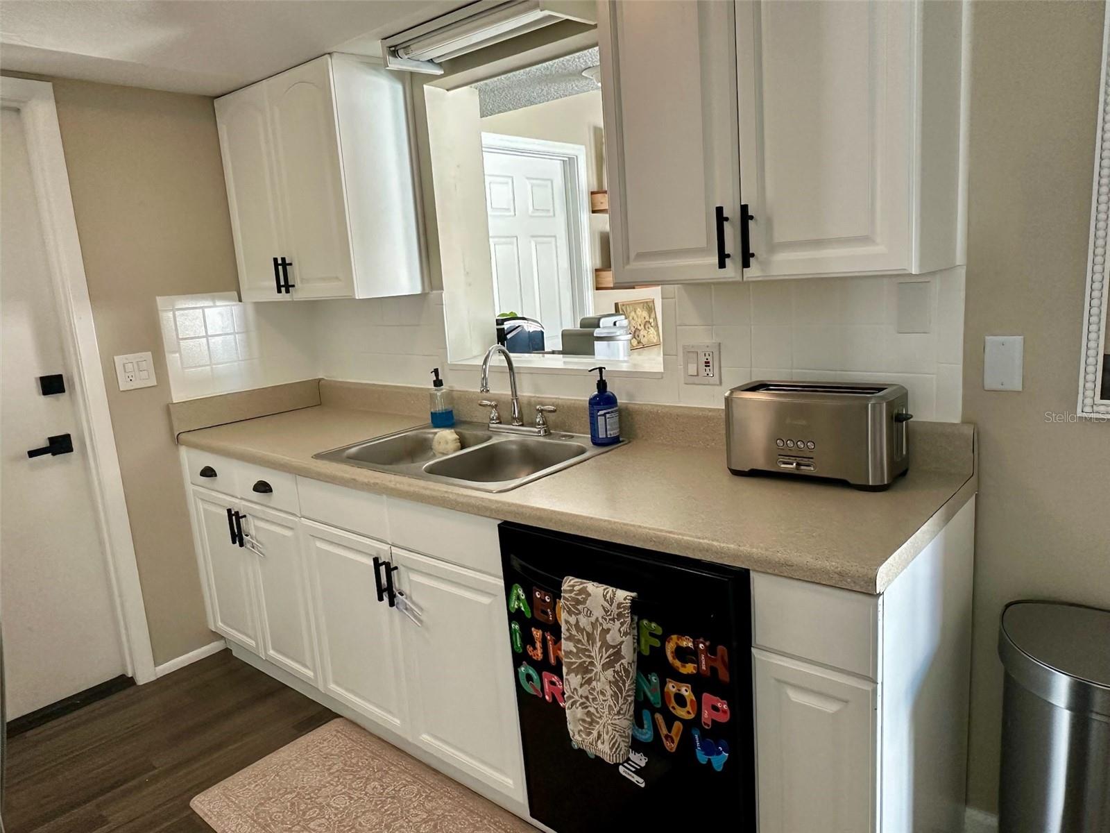 Image 7 of 39 For 7100 21 Street N