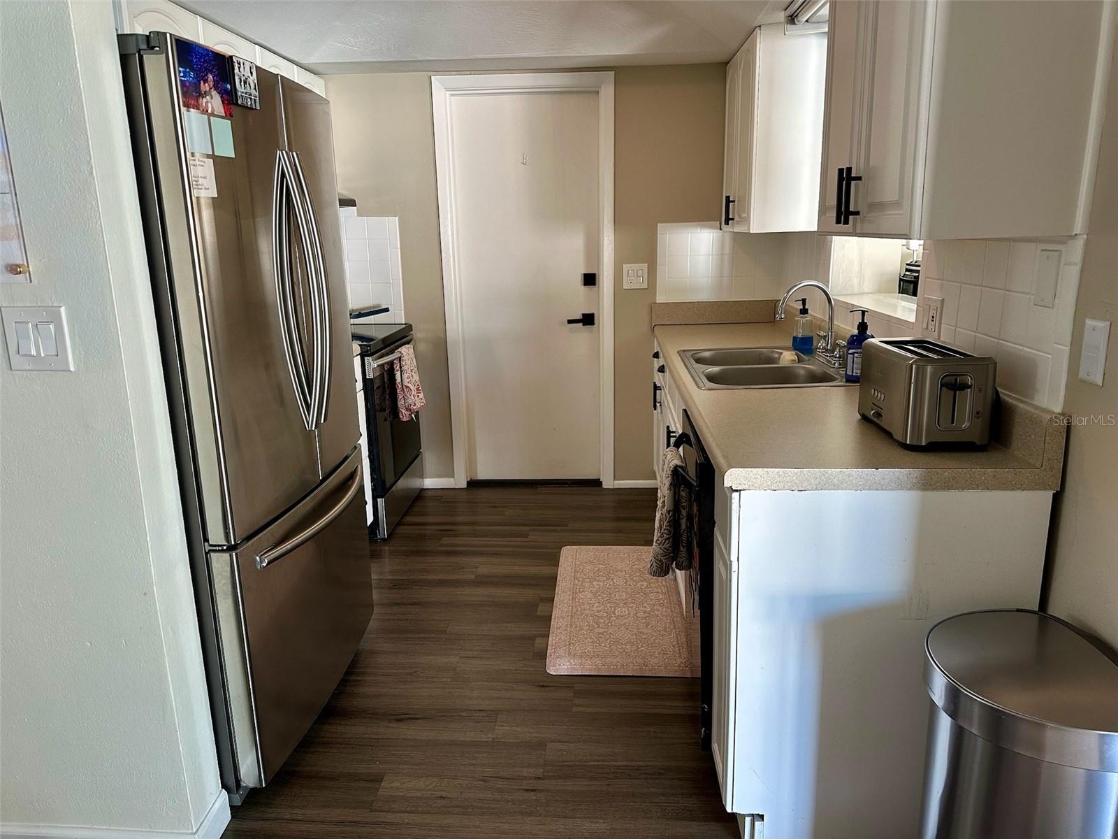 Image 8 of 39 For 7100 21 Street N