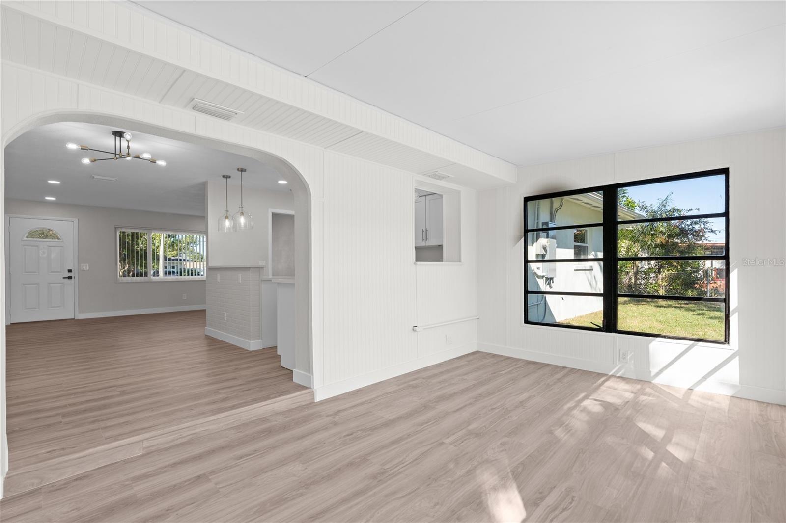 Image 14 of 43 For 10095 Nassau Court