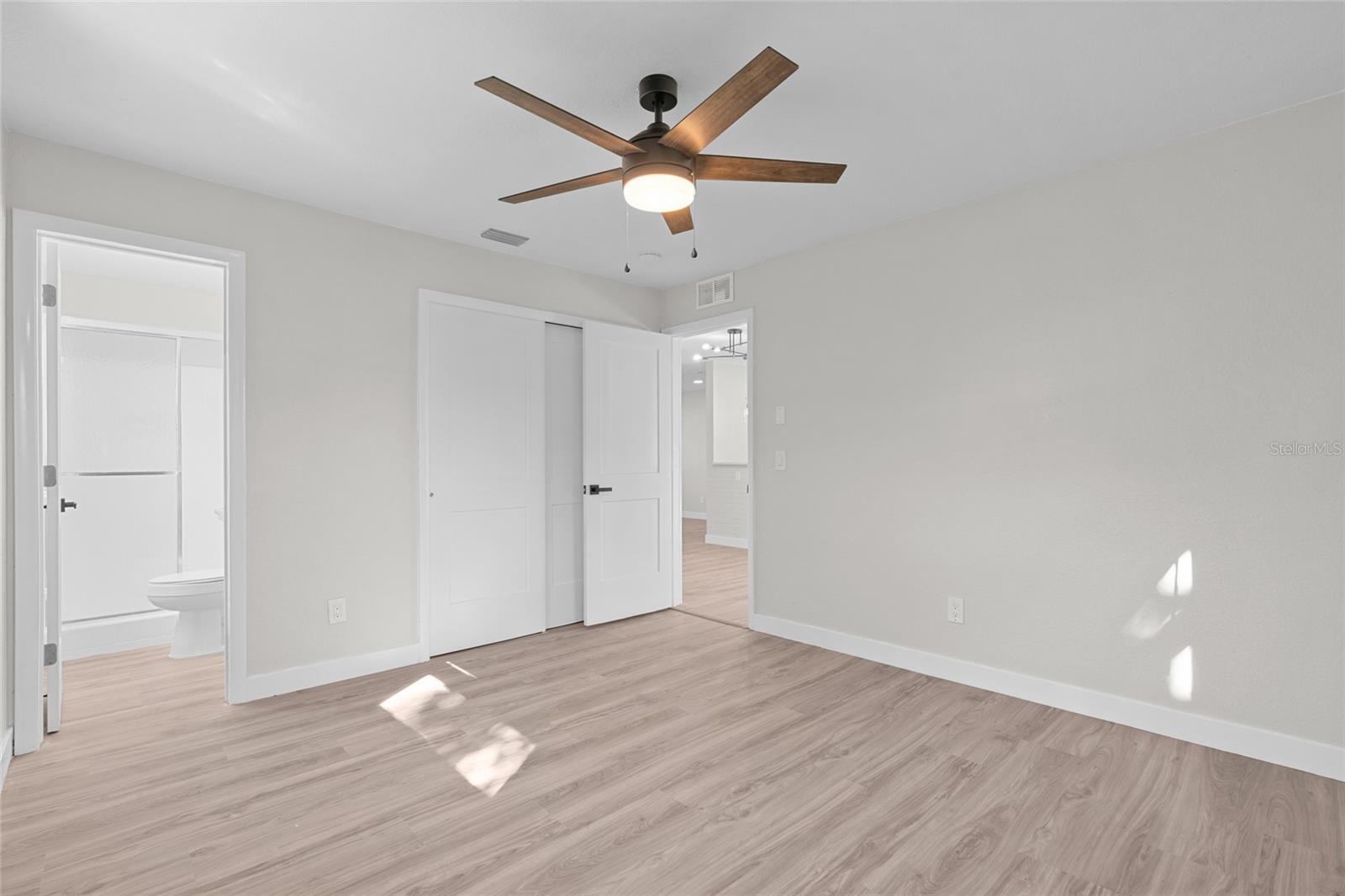 Image 19 of 43 For 10095 Nassau Court