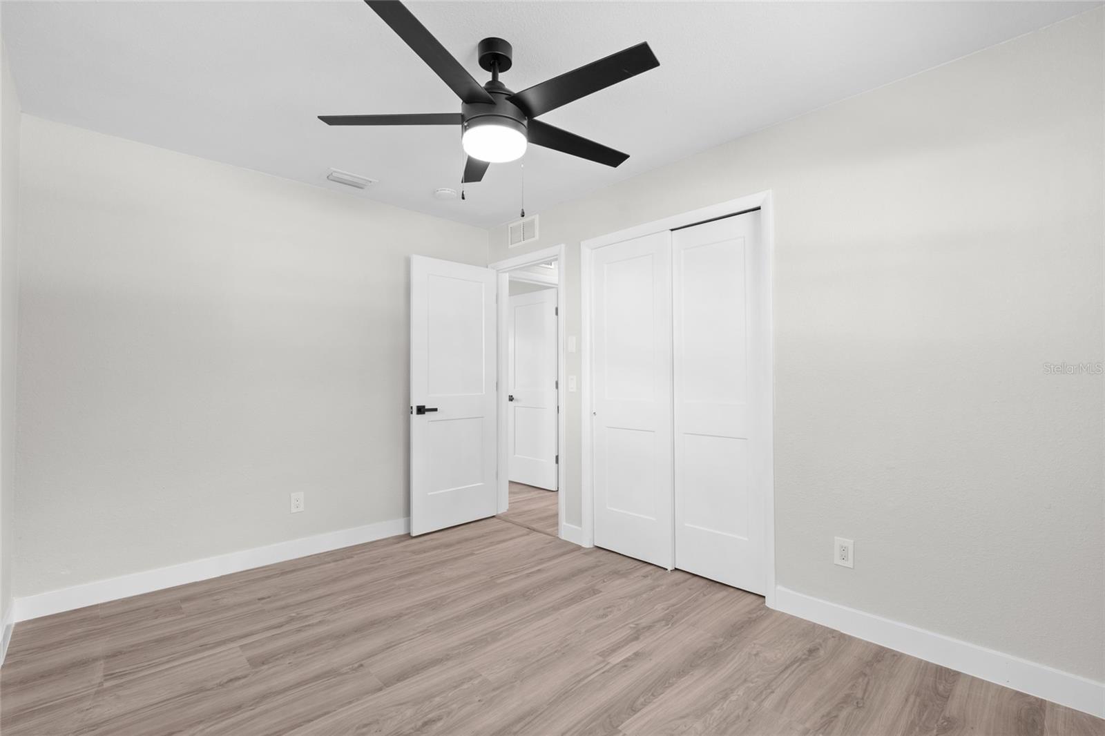 Image 25 of 43 For 10095 Nassau Court