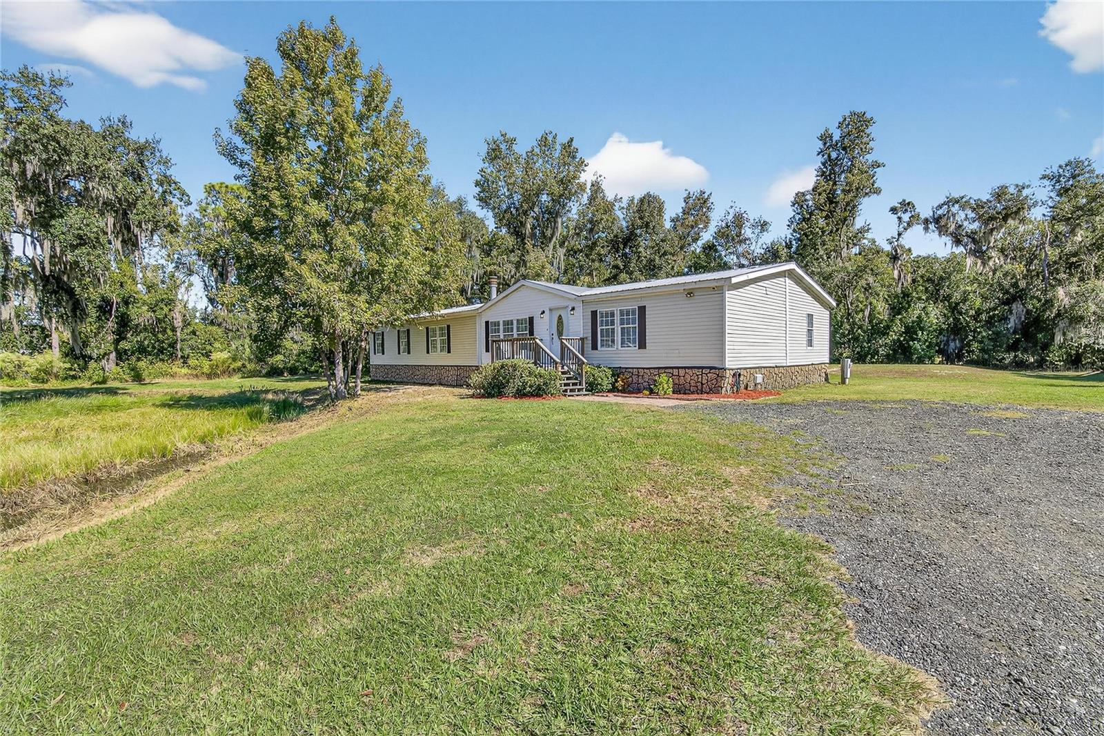 Details for 11110 Walter Hunter Road, LITHIA, FL 33547