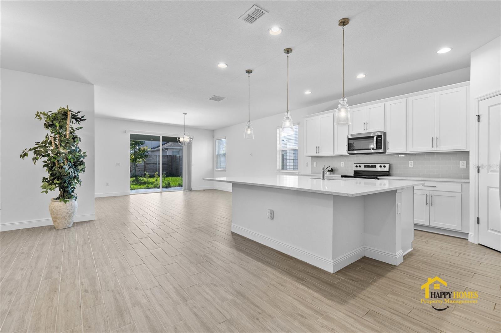 Image 7 of 47 For 19244 Allium Place