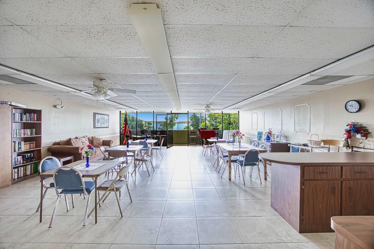 Image 18 of 34 For 2300 Aaron Street 106