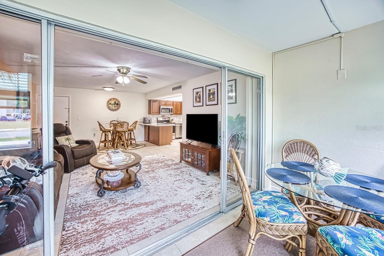 Image 20 of 34 For 2300 Aaron Street 106