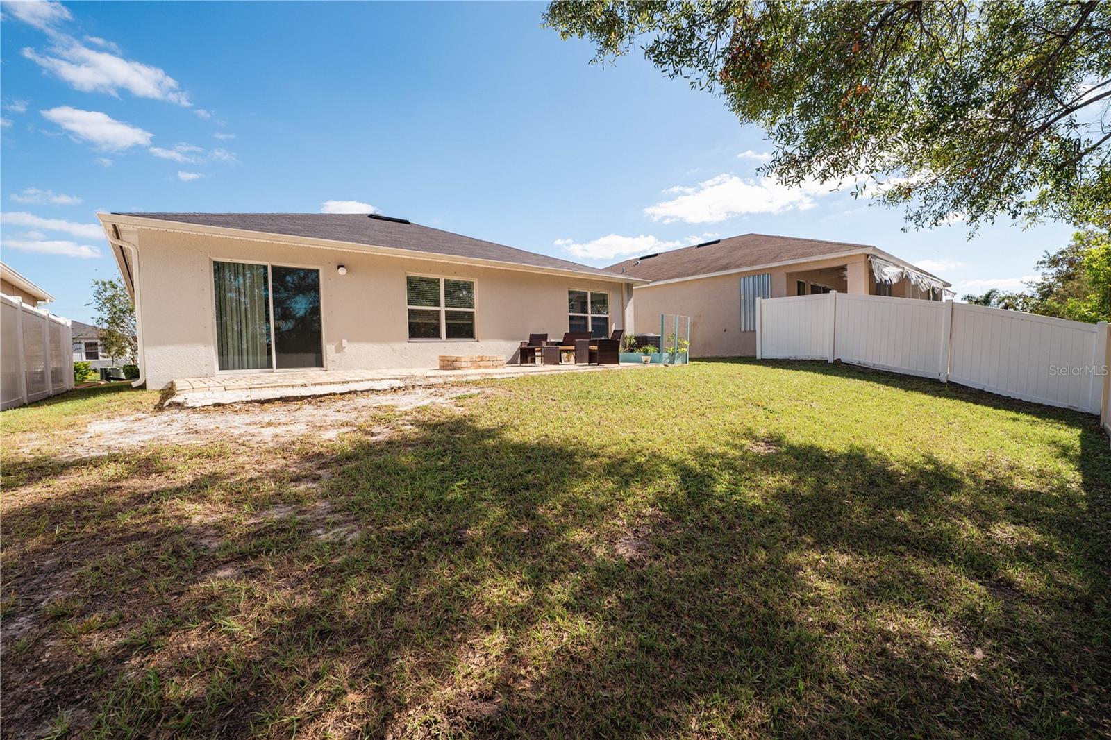 Image 23 of 32 For 10561 Laguna Plains Drive