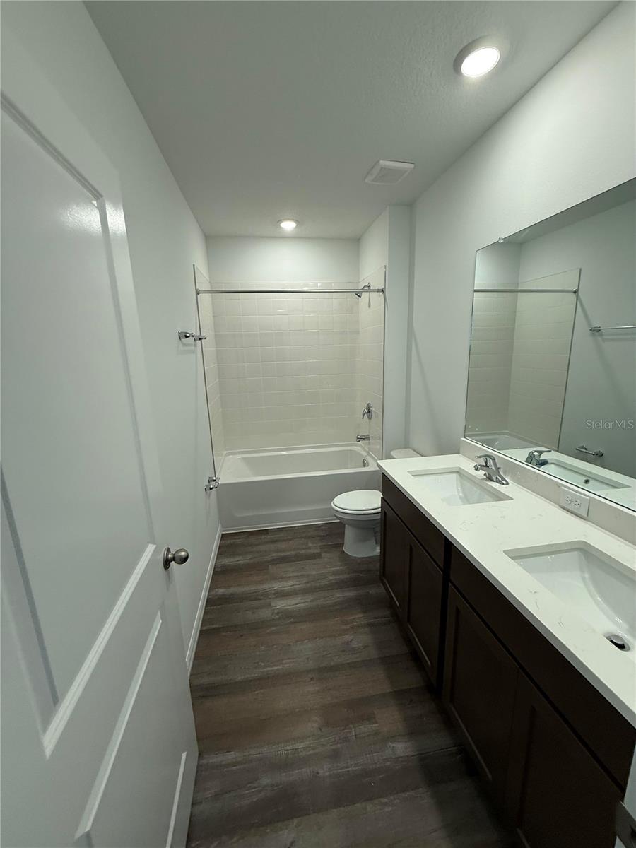 Image 10 of 33 For 32514 Weathered Oak D Drive