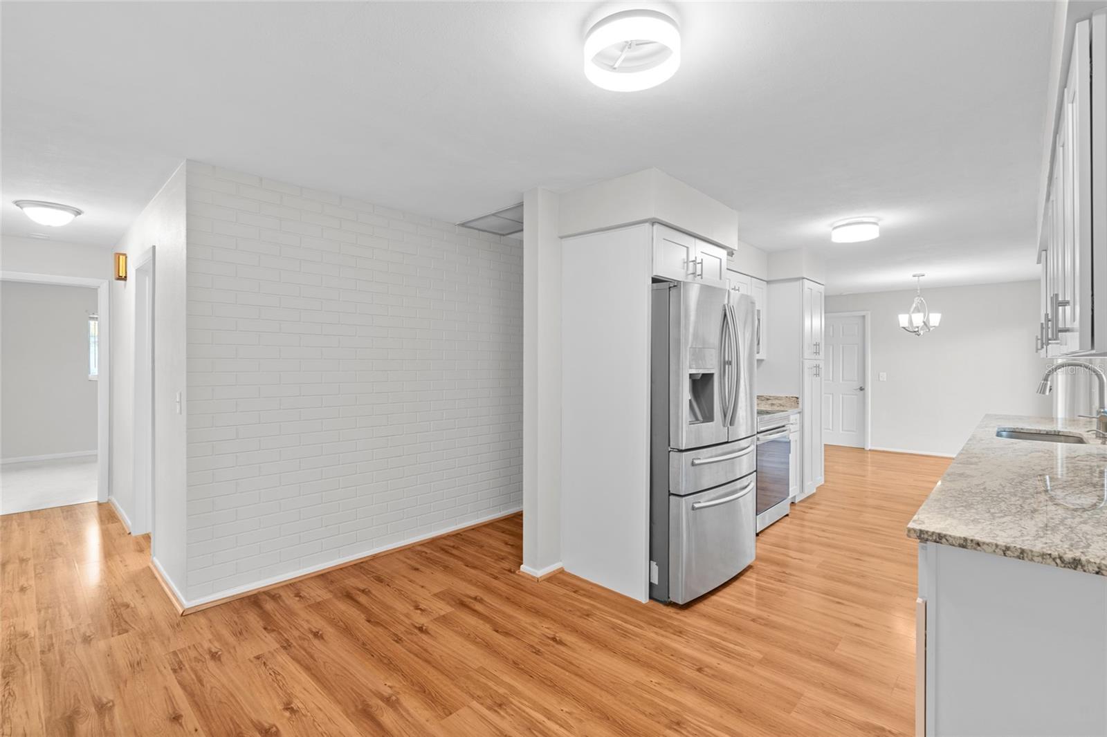 Image 10 of 40 For 13705 Jamaica Drive