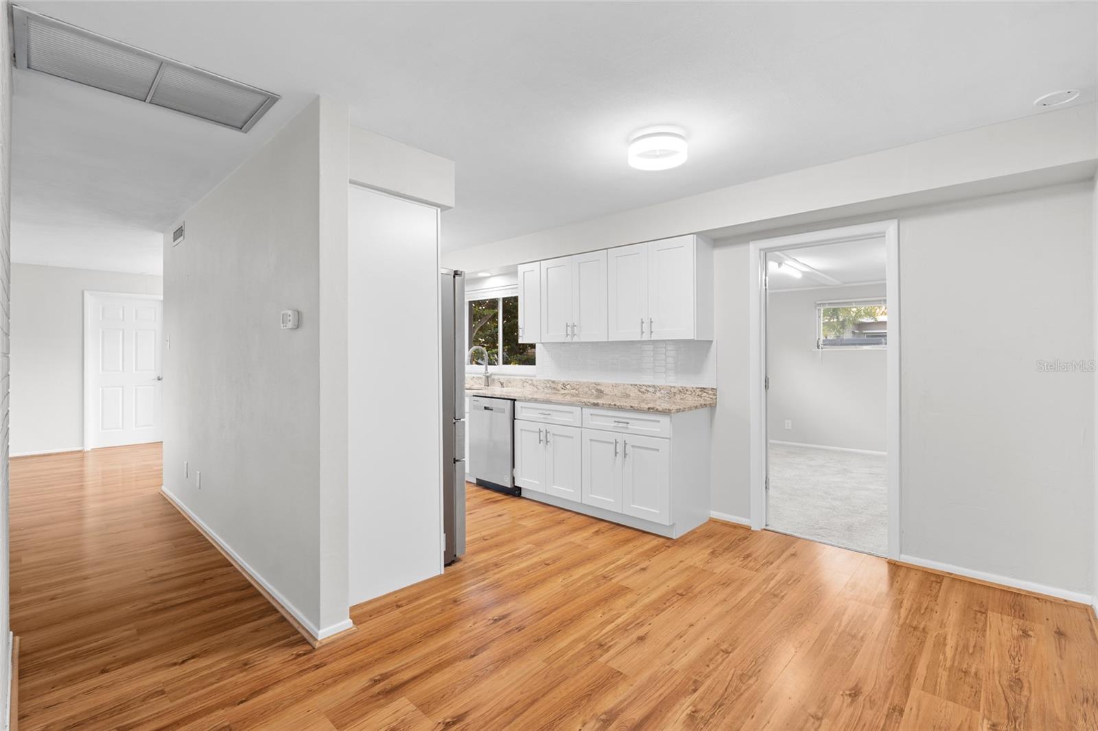 Image 11 of 40 For 13705 Jamaica Drive