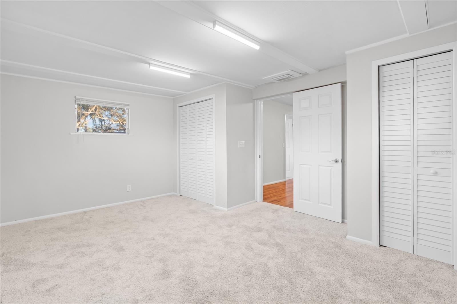 Image 12 of 40 For 13705 Jamaica Drive