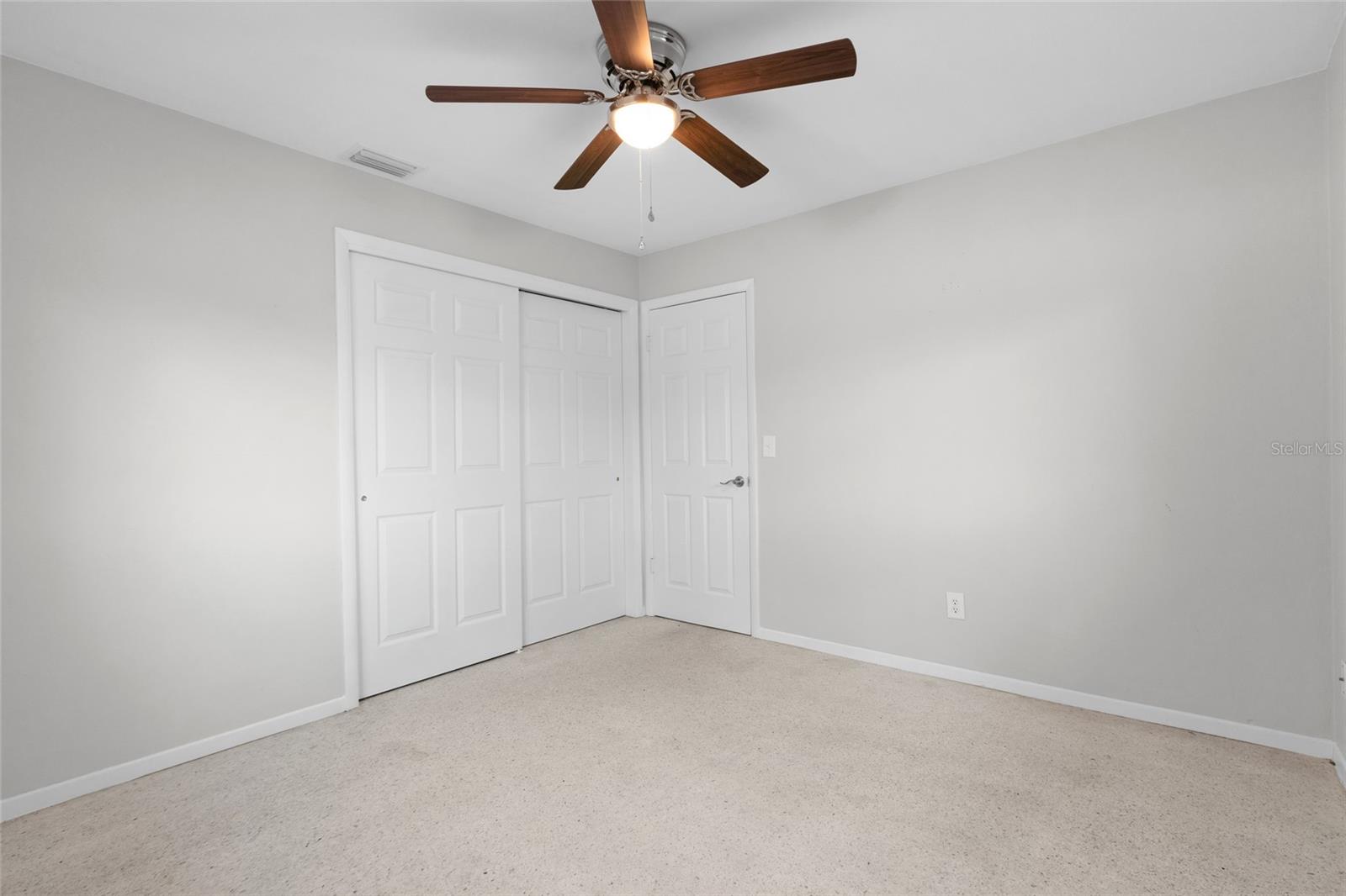 Image 15 of 40 For 13705 Jamaica Drive