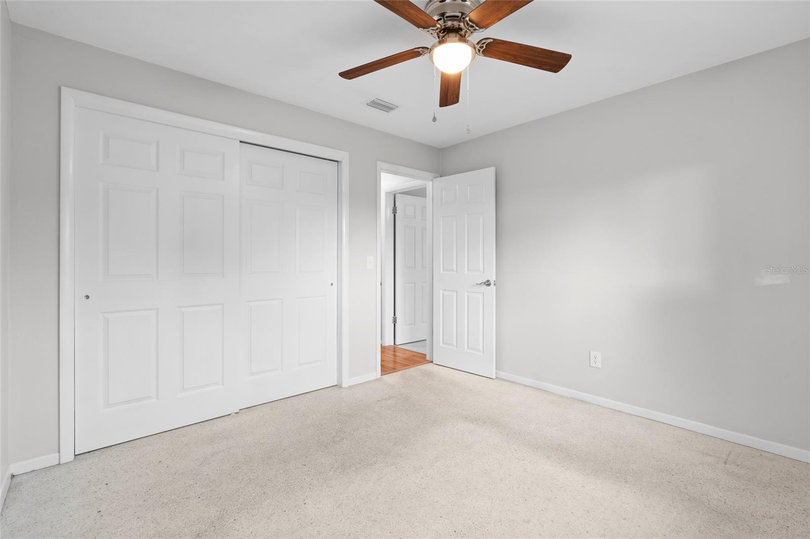 Image 19 of 40 For 13705 Jamaica Drive