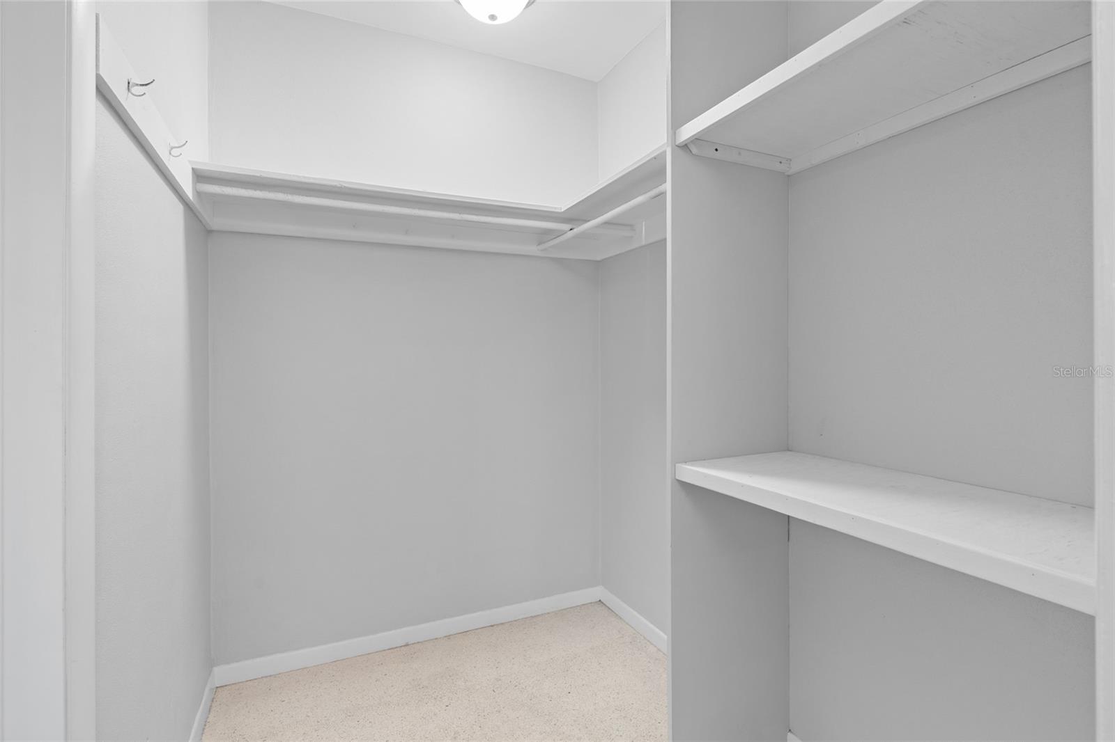 Image 23 of 40 For 13705 Jamaica Drive