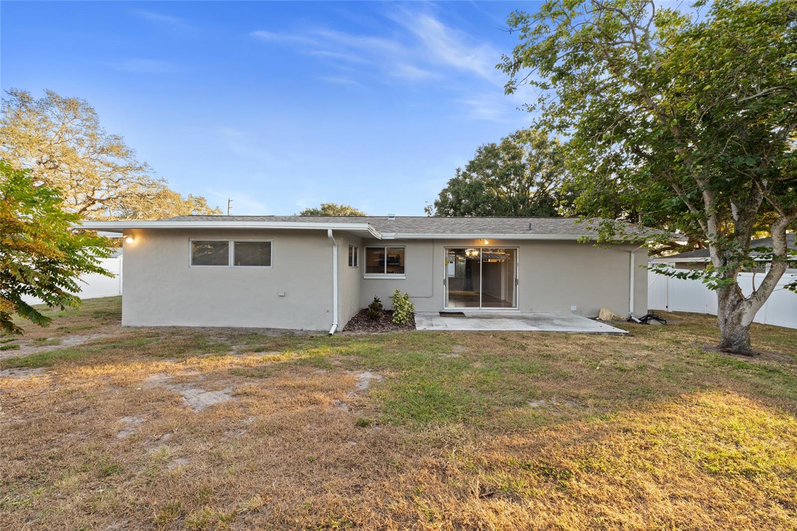 Image 30 of 40 For 13705 Jamaica Drive