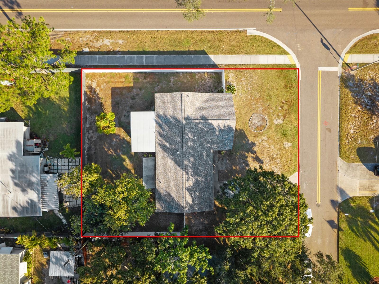 Image 31 of 40 For 13705 Jamaica Drive