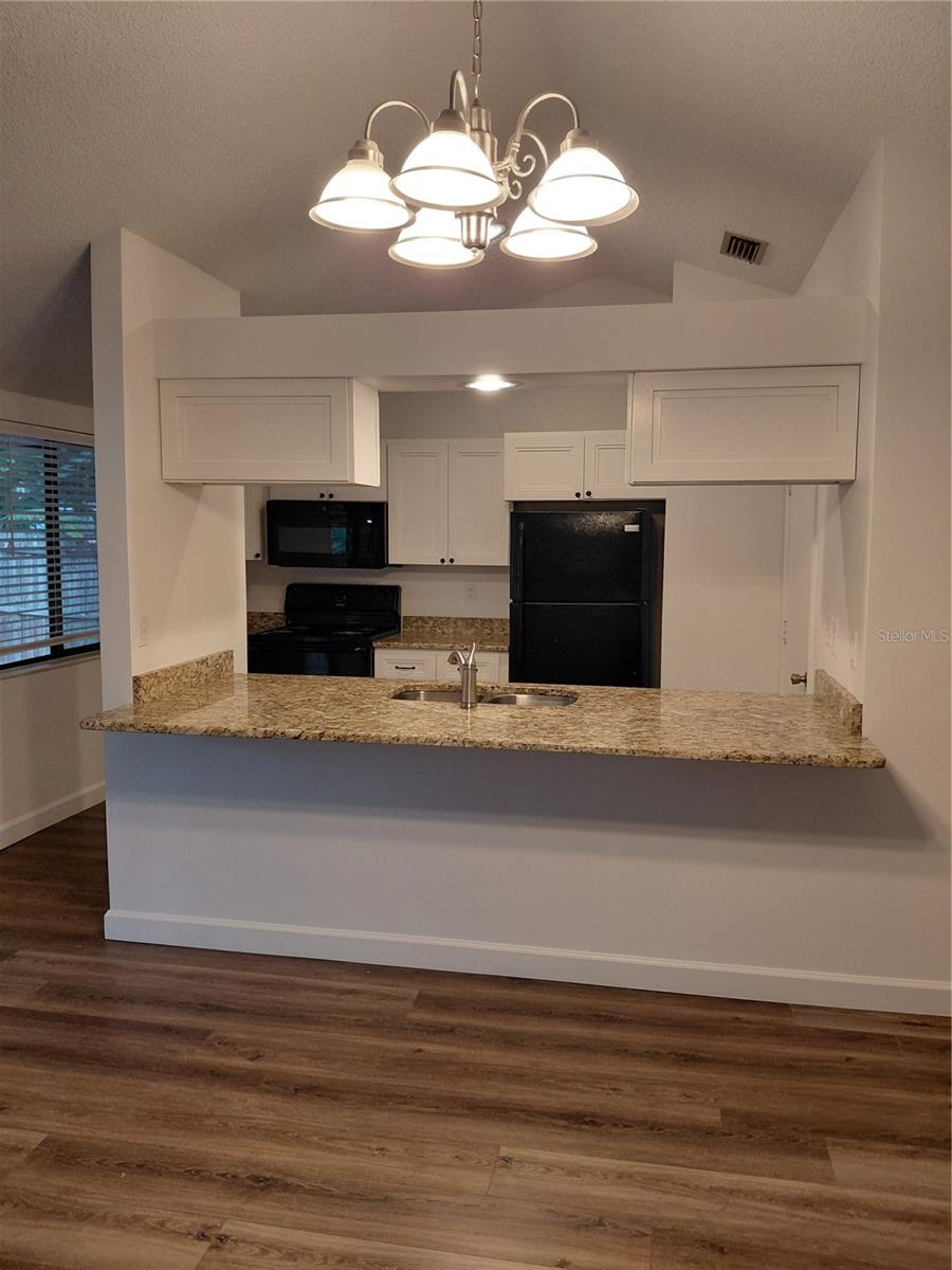 Image 12 of 35 For 2884 Cinnamon Bear Trail