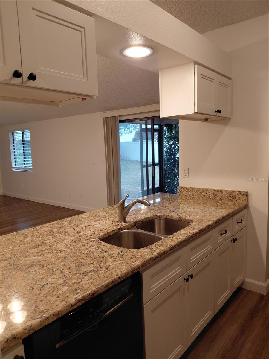 Image 17 of 35 For 2884 Cinnamon Bear Trail