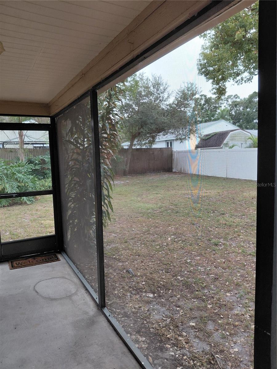 Image 32 of 35 For 2884 Cinnamon Bear Trail