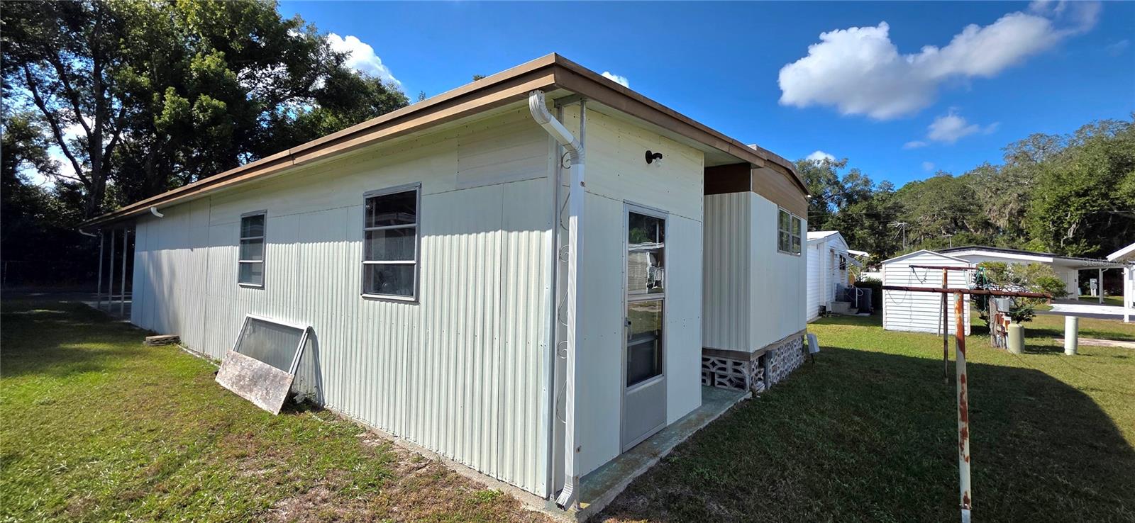 Image 3 of 67 For 37021 Karen Avenue