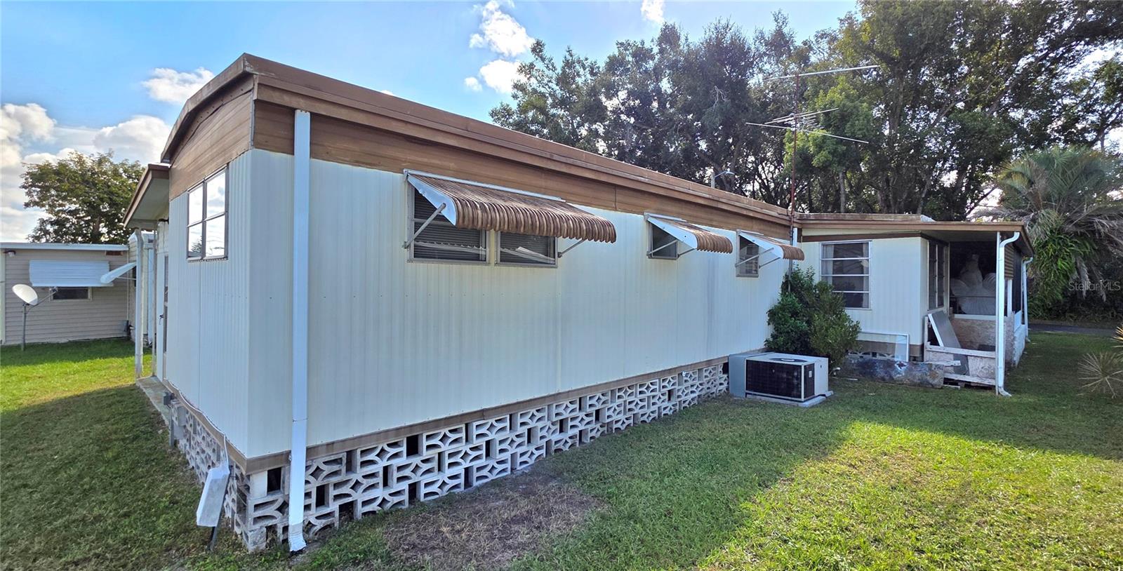 Image 5 of 67 For 37021 Karen Avenue