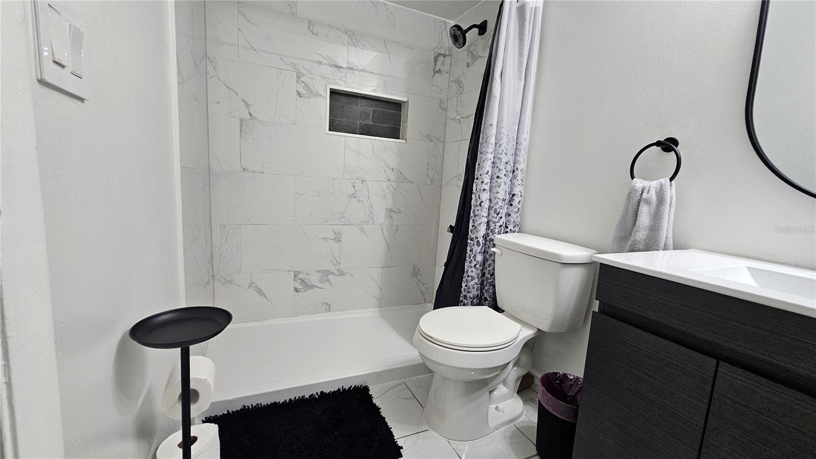 Image 16 of 22 For 305 Gardenia Road