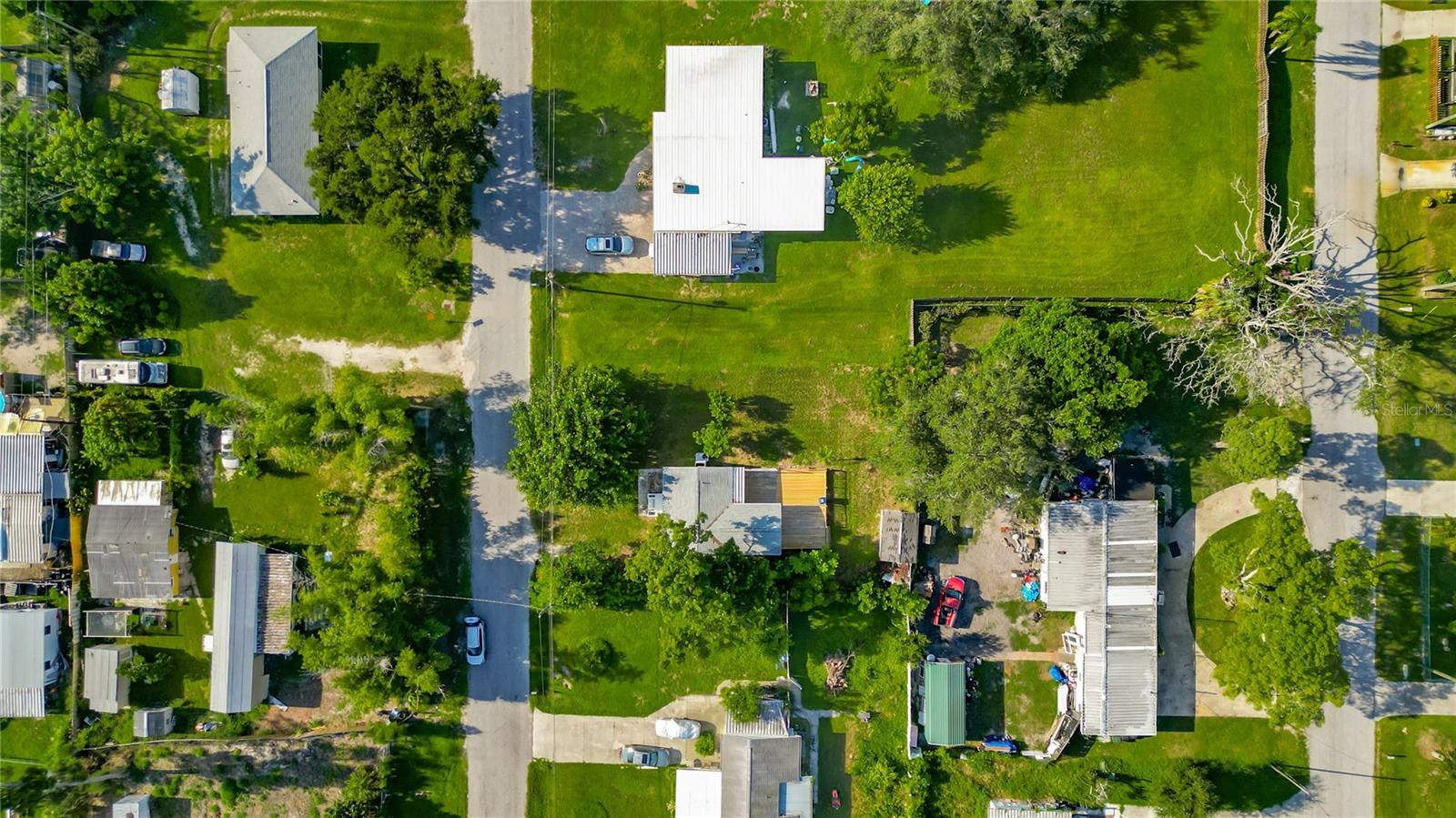 Image 30 of 34 For 317 Jessica Street S