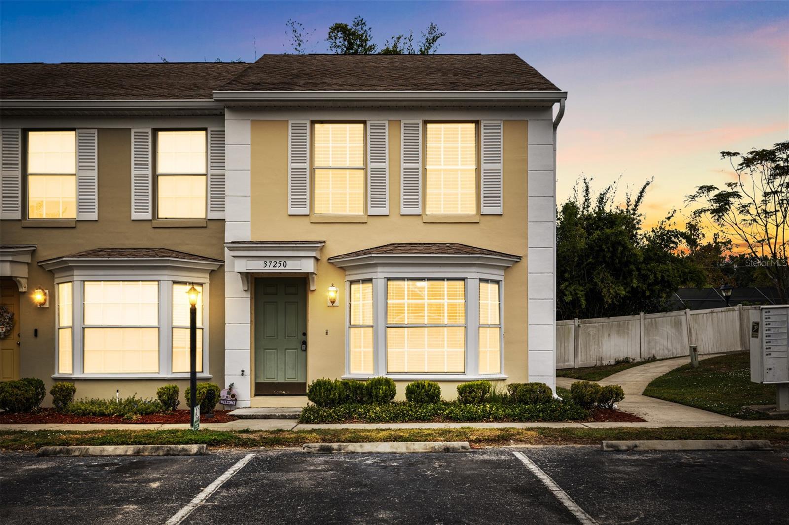 Details for 37250 Embassy Park Lane, DADE CITY, FL 33525